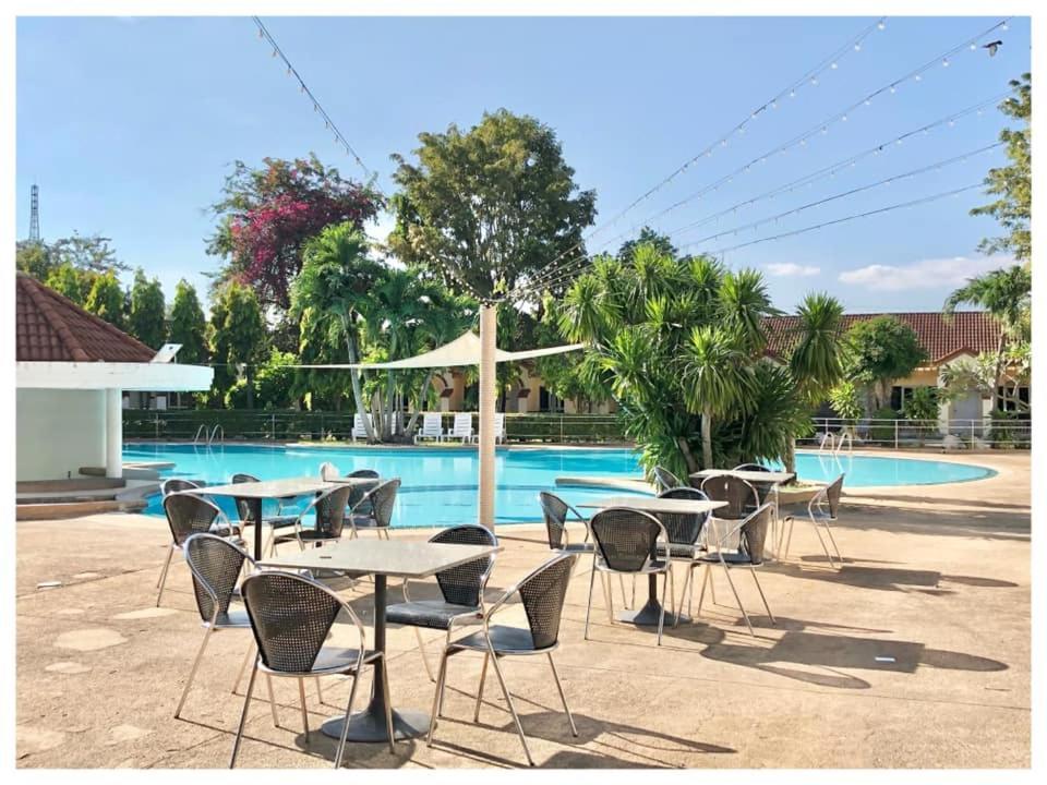 Dad D Resort By Lopburi Inn Resort Экстерьер фото