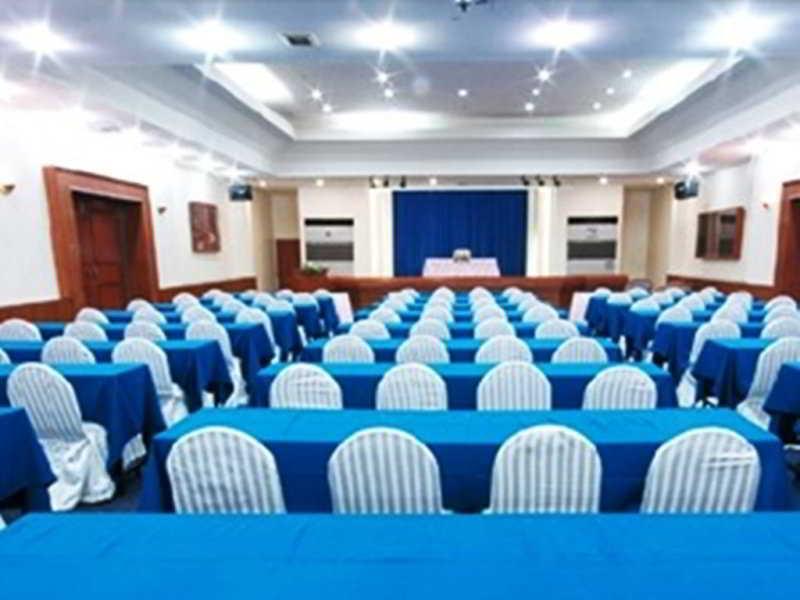 Dad D Resort By Lopburi Inn Resort Экстерьер фото