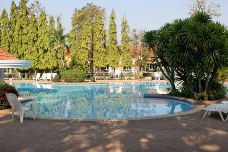Dad D Resort By Lopburi Inn Resort Экстерьер фото