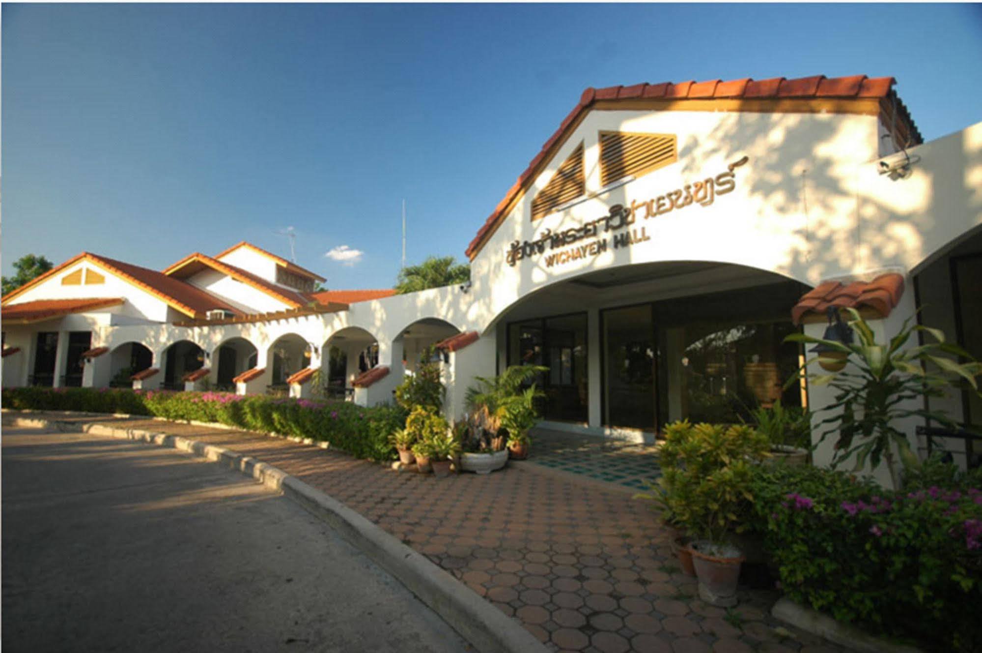 Dad D Resort By Lopburi Inn Resort Экстерьер фото